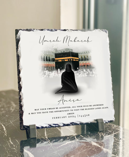Umrah Mubarak Female Slate with Personalised Names and Stand (20x20cm)