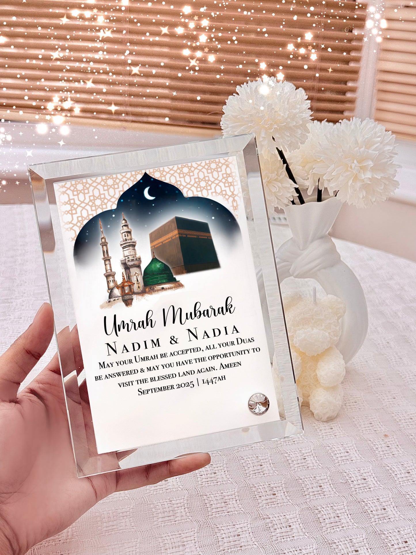 Umrah Gift Umrah Mubarak Kabah Masjid Crystal Glass Frame with Personalised Names and Stand (18x13cm)