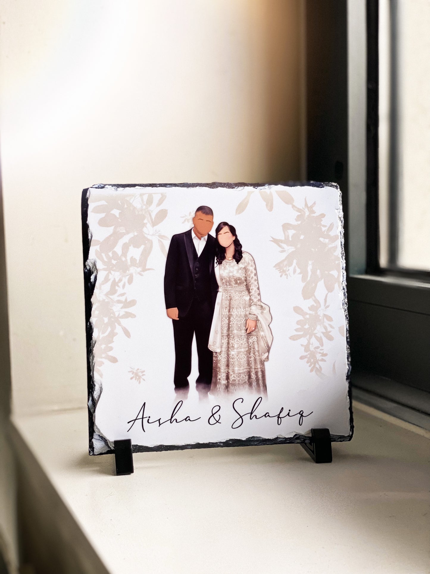 Custom Illustration Faceless Portrait Slate and Stand
