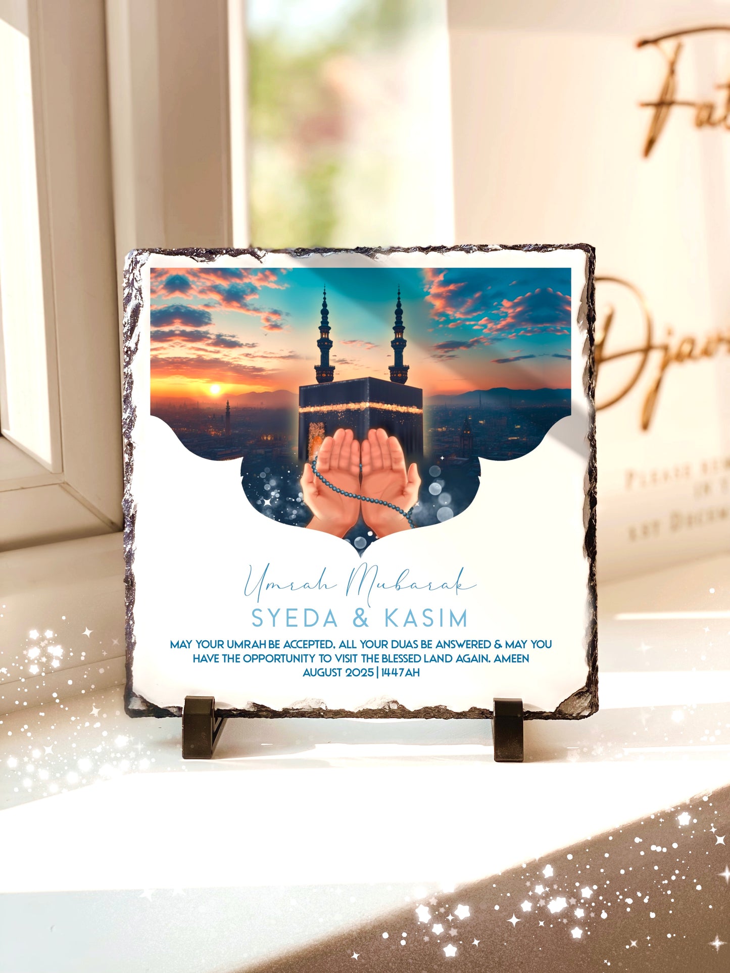 Umrah Mubarak Islamic Gift Kabah Masjid Sunset Slate and Keyring Set with Personalised Names and Stand (20x20cm)