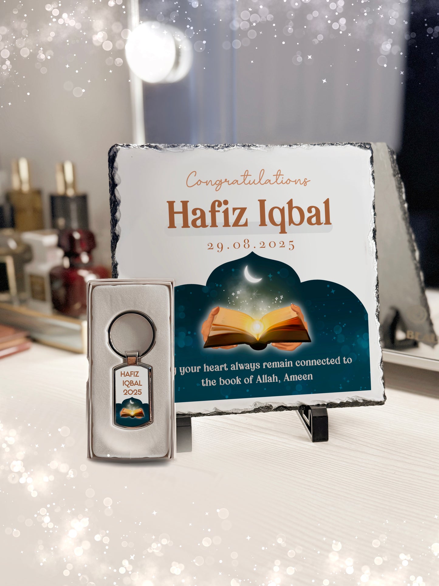 Hifz Hafiz Slate and Keyring Set with Personalised Names and Stand (20x20cm)