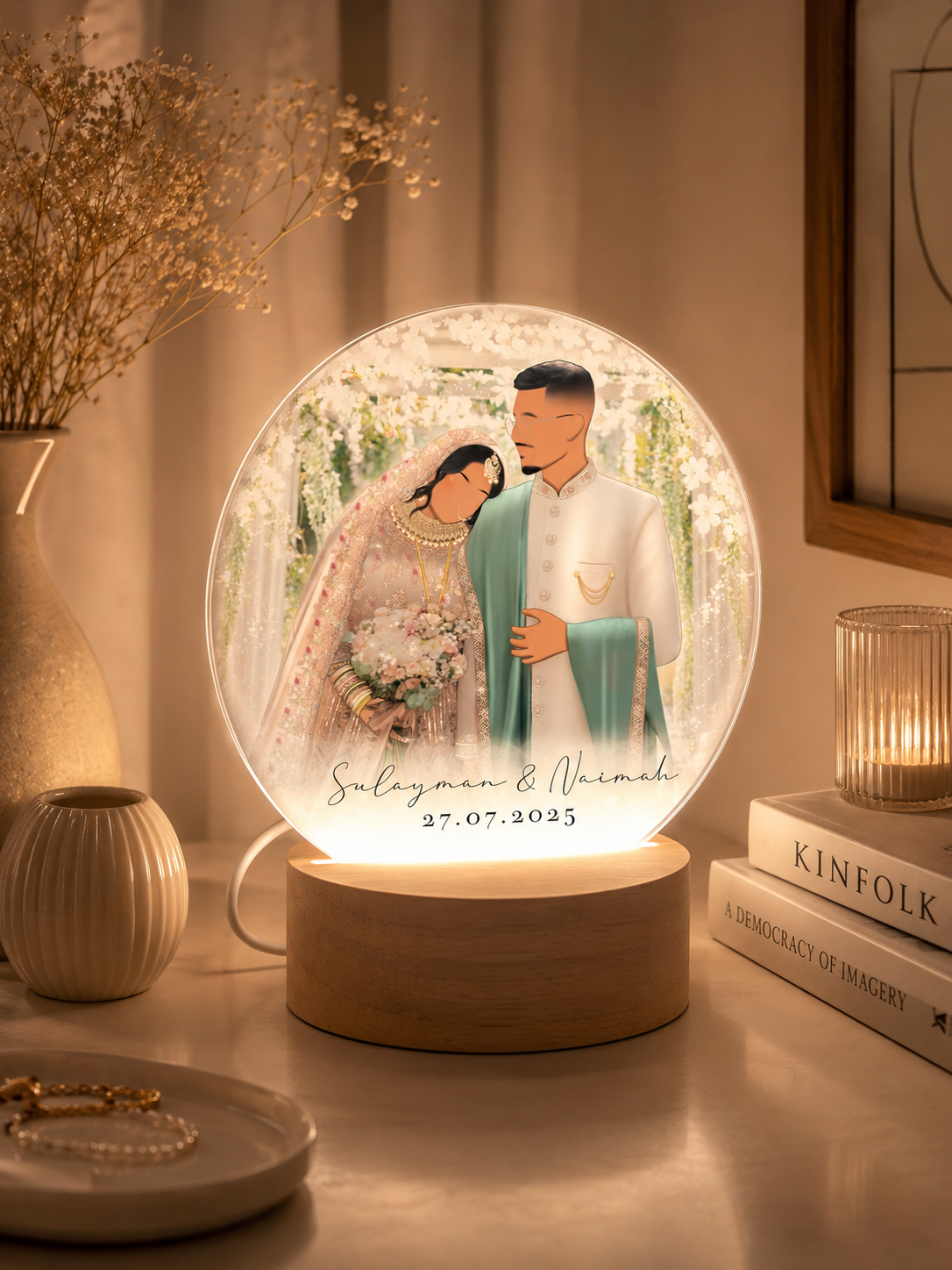 Custom Illustration Faceless Portrait Acrylic Lamp 12x13cm