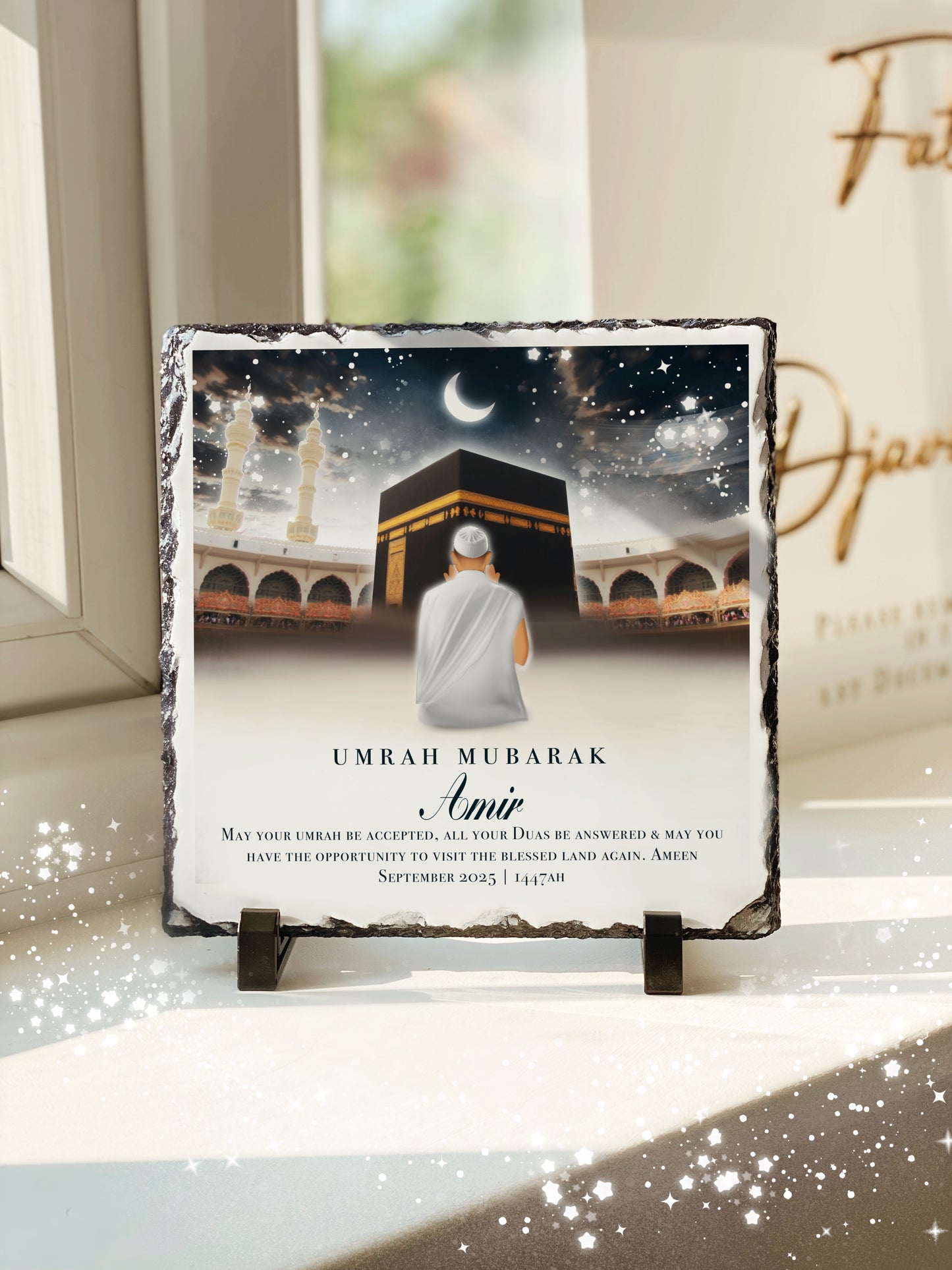 Umrah Gift Umrah Mubarak Kabah Mens Ihram Masjid Slate with Personalised Names and Stand (20x20cm)
