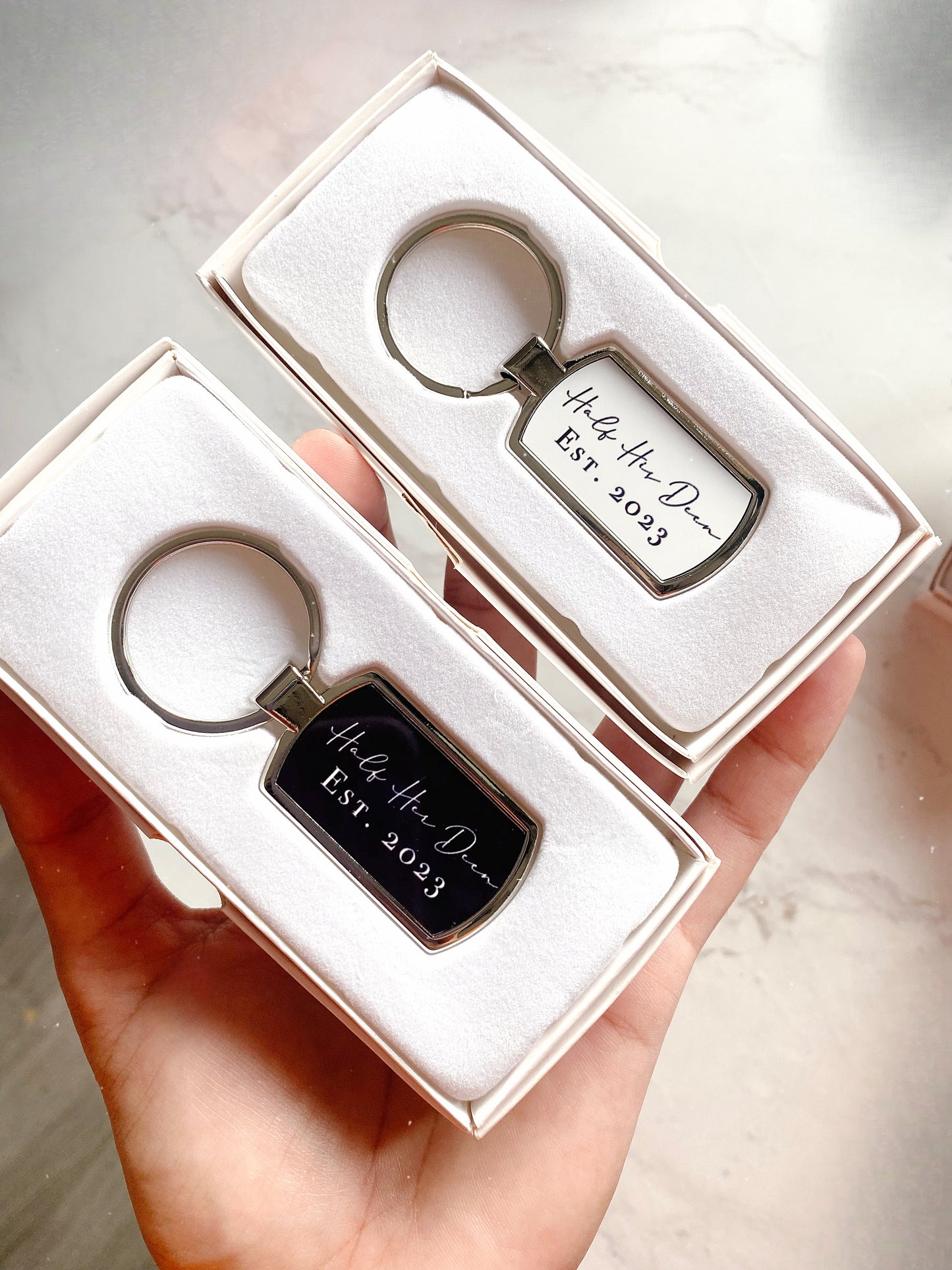 Set of 2 Monochrome Personalised Half His/Her Deen Couples Metal Keychains with Gift Box